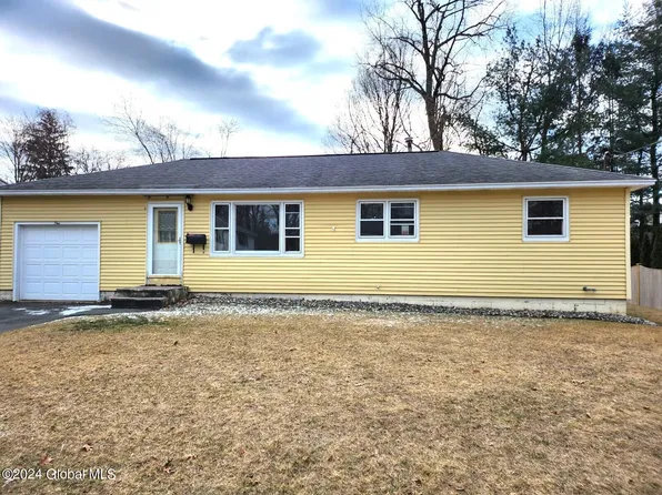 1 Mayflower Drive, Albany, NY 12205