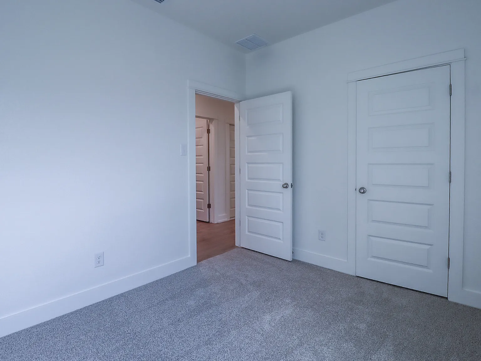 618 Campus Street - 1 — Photo 3