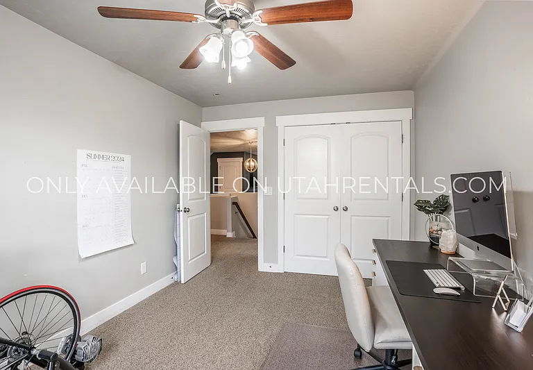 1777 W Yarrow Dr — Photo 28