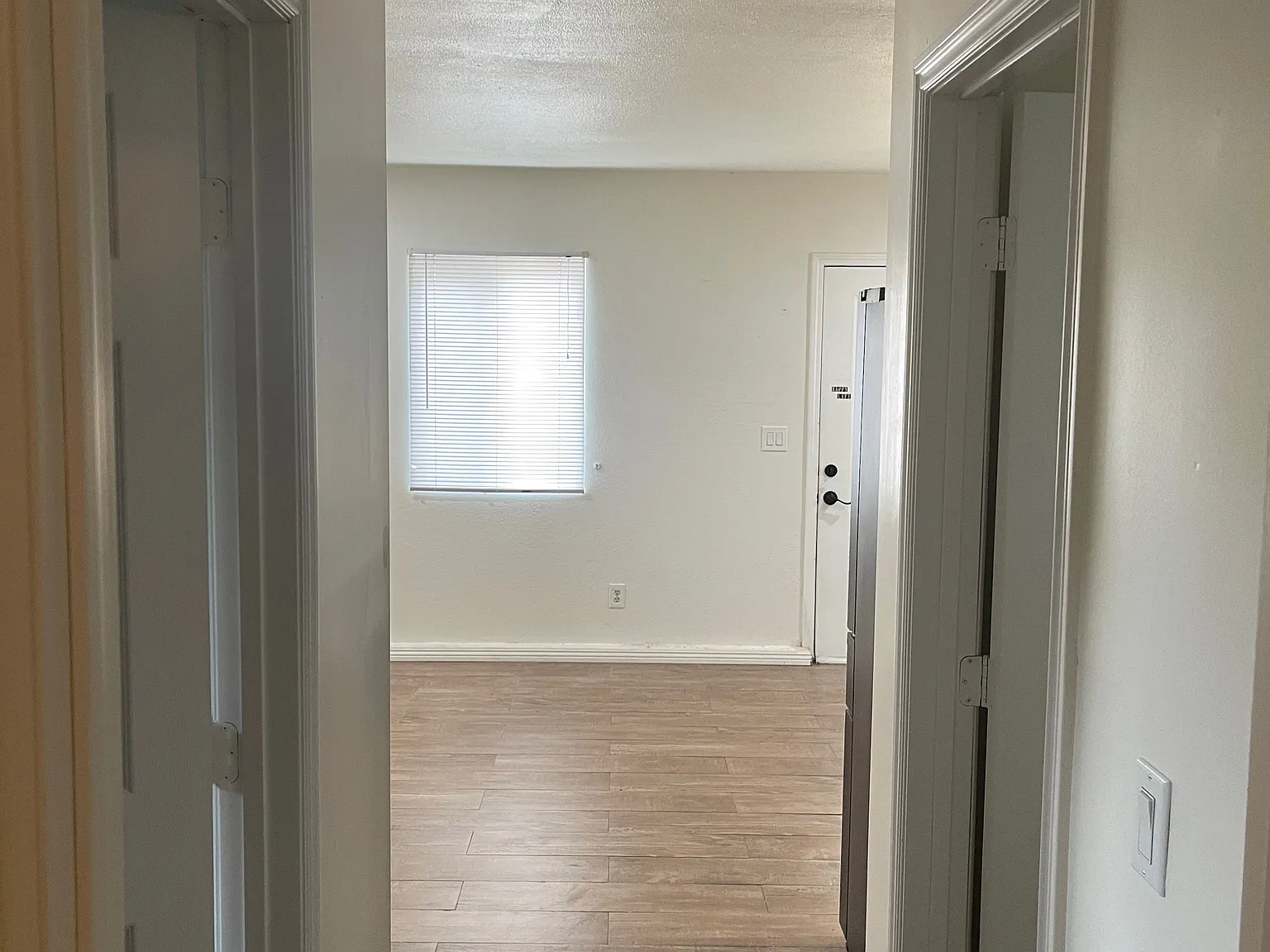 2 bed, 650 sqft, $2,000 — Photo 4