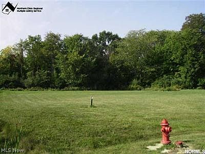 1st image of Gladden Pl