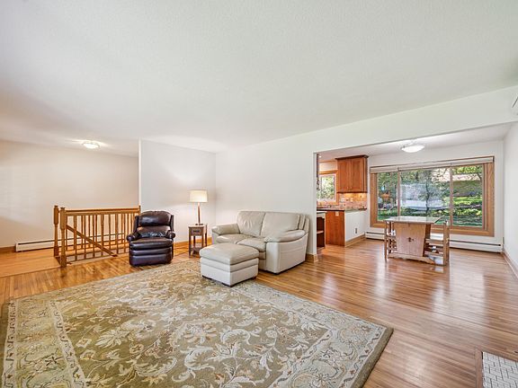 5th image of 11413 Christansen Ct