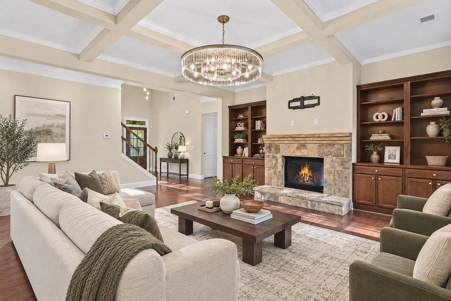 5 bed, 4.0 bath, 4438 sqft, $5,300 — Photo 4
