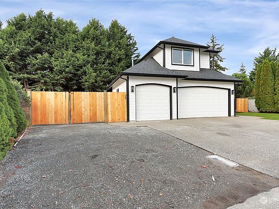 Gated RV parking ~ NO HOA>