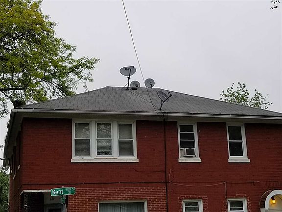 3rd image of 627 Kent St