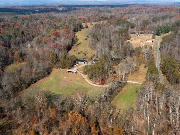 2334 Horseshoe Rd, Westfield, NC 27053