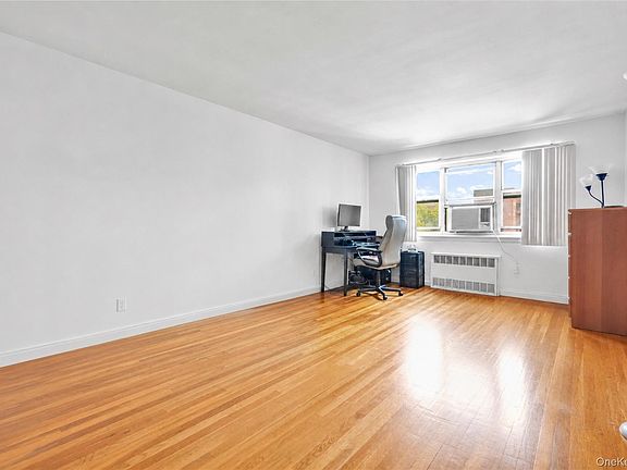 3rd image of 29-09 137th Street #3L