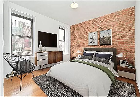 2nd image of 10 Montgomery St #6E