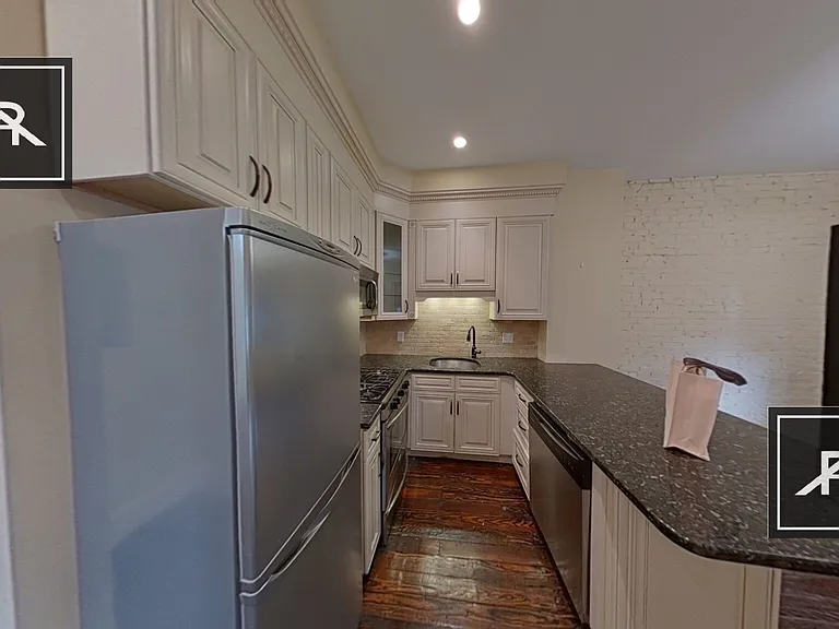 4 Carmel St #1 — Photo 2