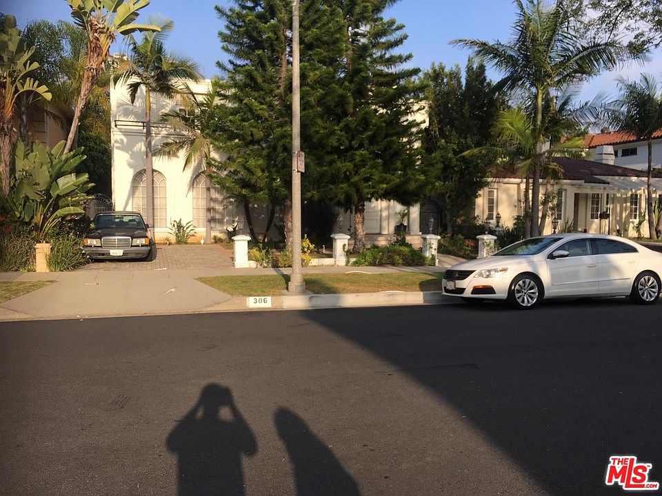2nd image of 306 N Alpine Dr