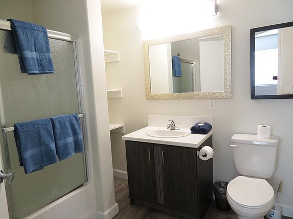 5th image of 14400 Friar St APT 405