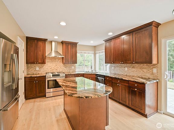 5th image of 24218 SE 9th Street