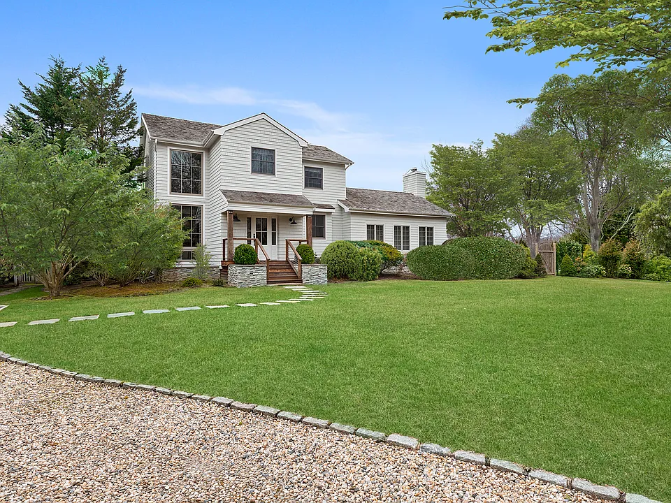 23 Horseshoe Dr