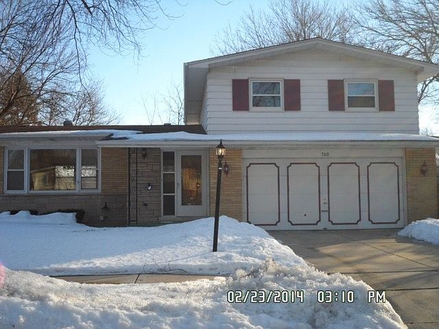 1st image of 740 Fitzhenry Ct