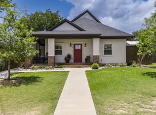 406 Commerce St, Maypearl, TX 76064