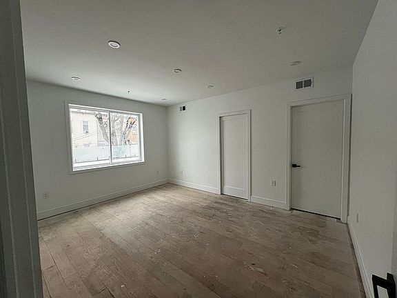 3rd image of 312 11th St #1