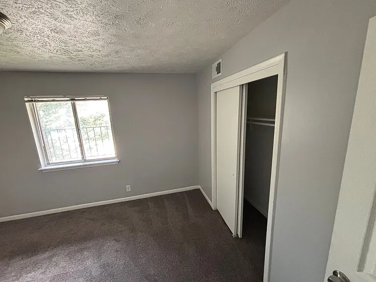 Juniper Gardens — Photo 45