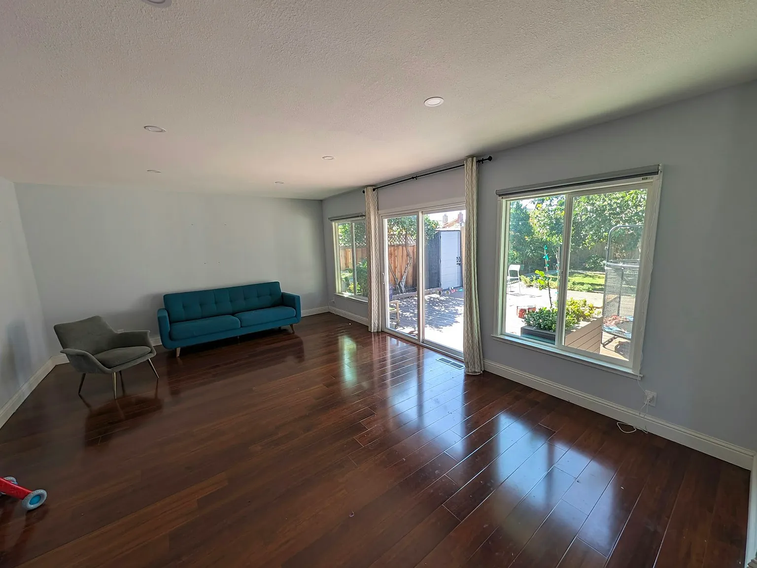 2275 Gem Avenue, Unit 2275 — Photo 3