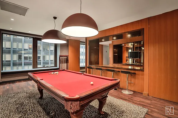 Rented by Compass | media 37