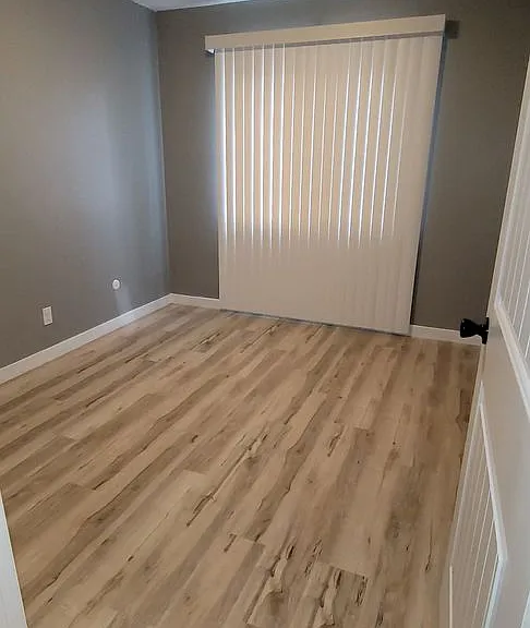 680 & 690 Lawrence St — Photo 14
