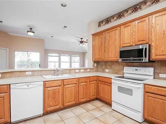 4th image of 5220 Evergreen Dr