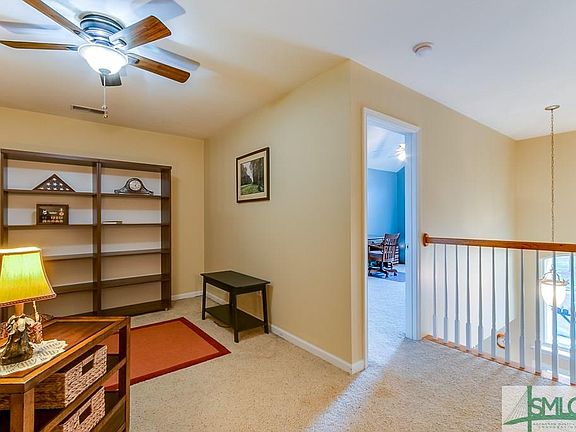 3rd image of 154 Royal Ln