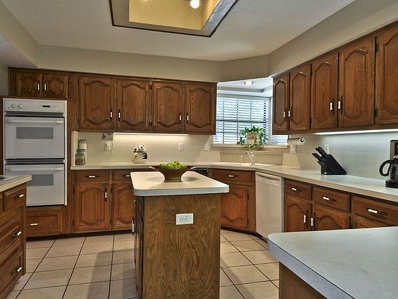 4th image of 9218 Dove Meadow Dr