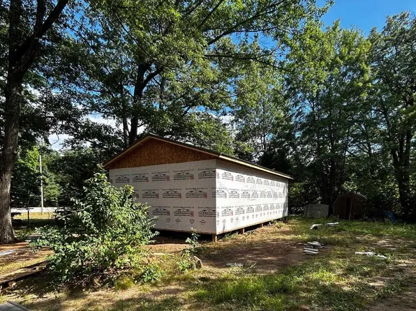 488 Vernon St, Gladwin, MI 48624