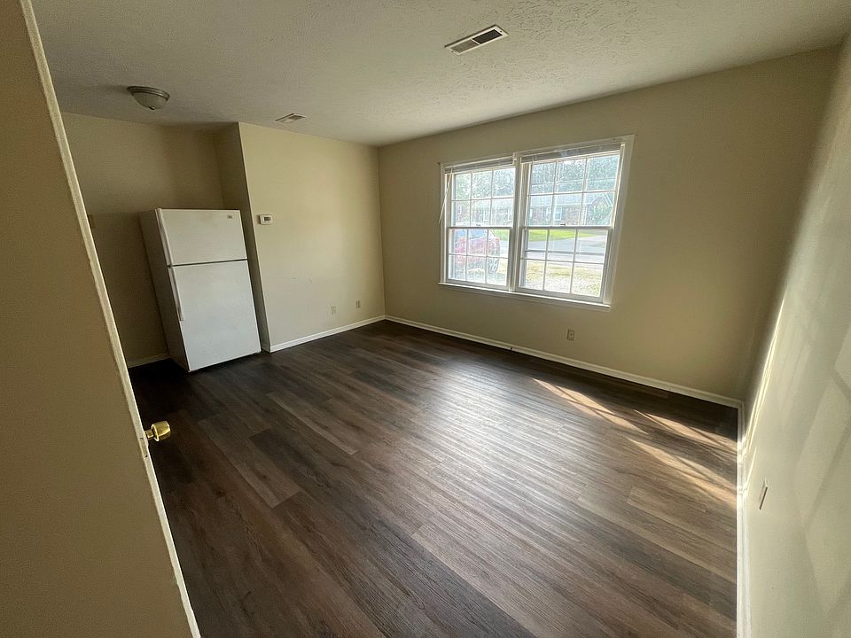1st image of 203 Whitney Ave #3