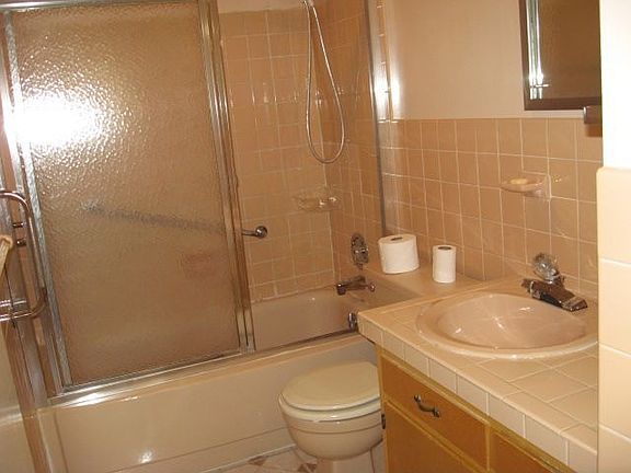 4th image of 310 Heatherton Dr