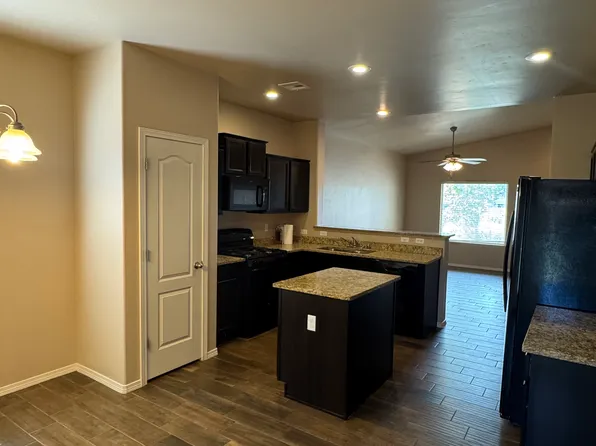 2898 San Miguel Ct, Las Cruces, NM 88007