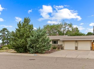 1027 Loyola Pl NE, Albuquerque, NM 87112