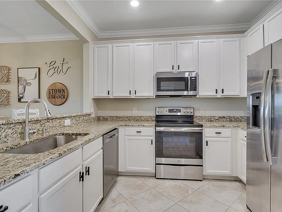 4th image of 2704 Blossom WAY
