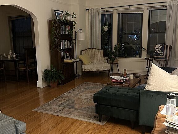 5th image of 400 S Maple Ave #404-2N