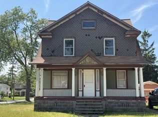 1541 Clinton St, Muskegon, MI 49442