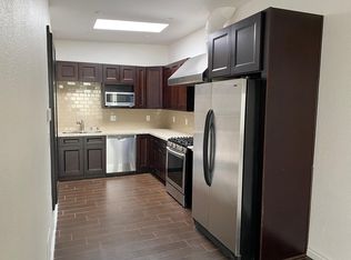 3035 Isle Way APT C, Oxnard, CA 93035