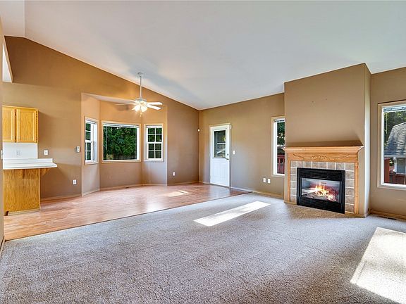 3rd image of 11209 85th Avenue E