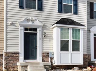 89 Norwood Dr, Falling Waters, WV 25419