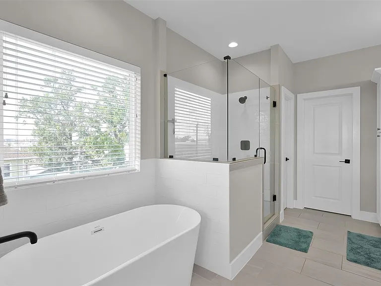 2103 Bevis St — Photo 31