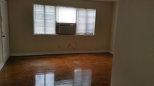 3rd image of 648 E Park Ave APT 16