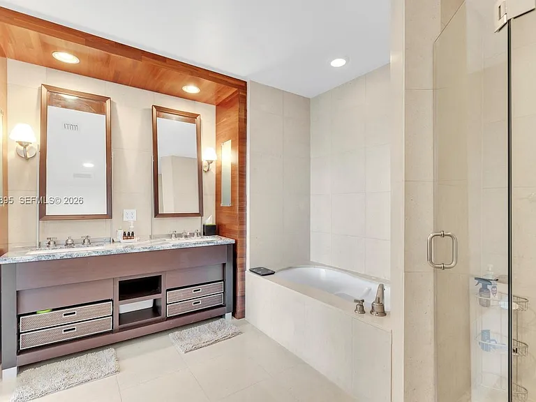 6799 Collins Ave #412 — Photo 16