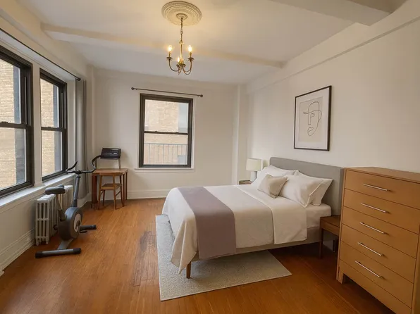 67 Park Avenue image 1 of 8