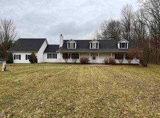 9838 Spencer Rd, South Lyon, MI 48178