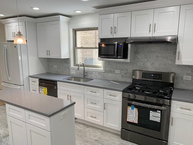1st image of 438 W 31st St #1