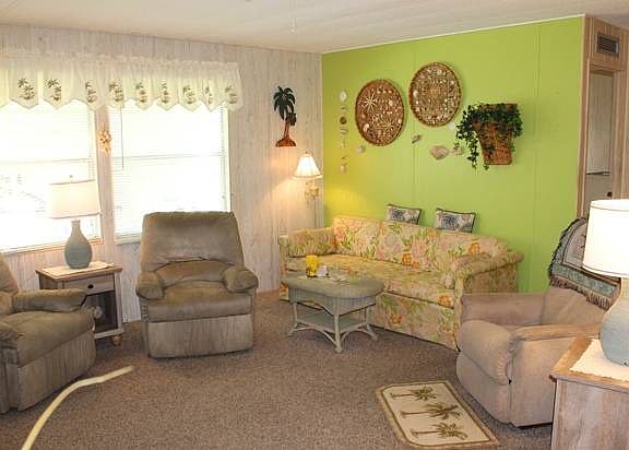 5th image of 36 Galente Ct