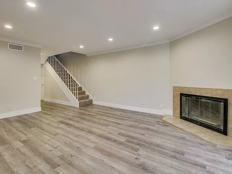 20122 Santa Ana Ave — Photo 11