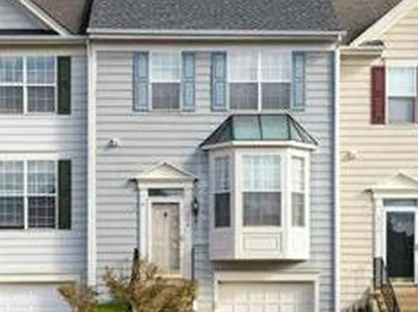 208 Connery Ter SW, Leesburg, VA 20175