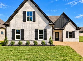 6408 River Ln, Walls, MS 38680