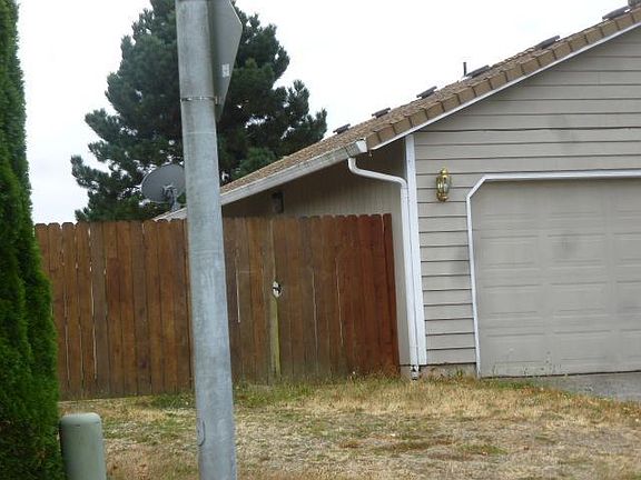 3rd image of 14205 NE 91st St