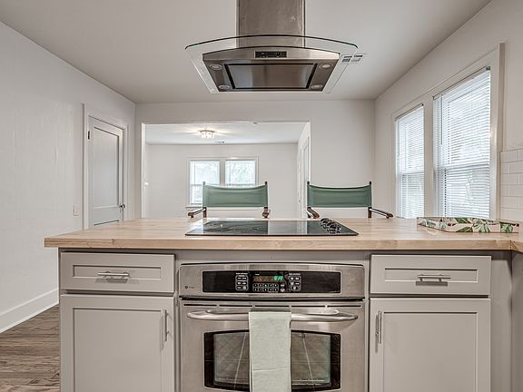 3rd image of 2616 NW 12th St #2616